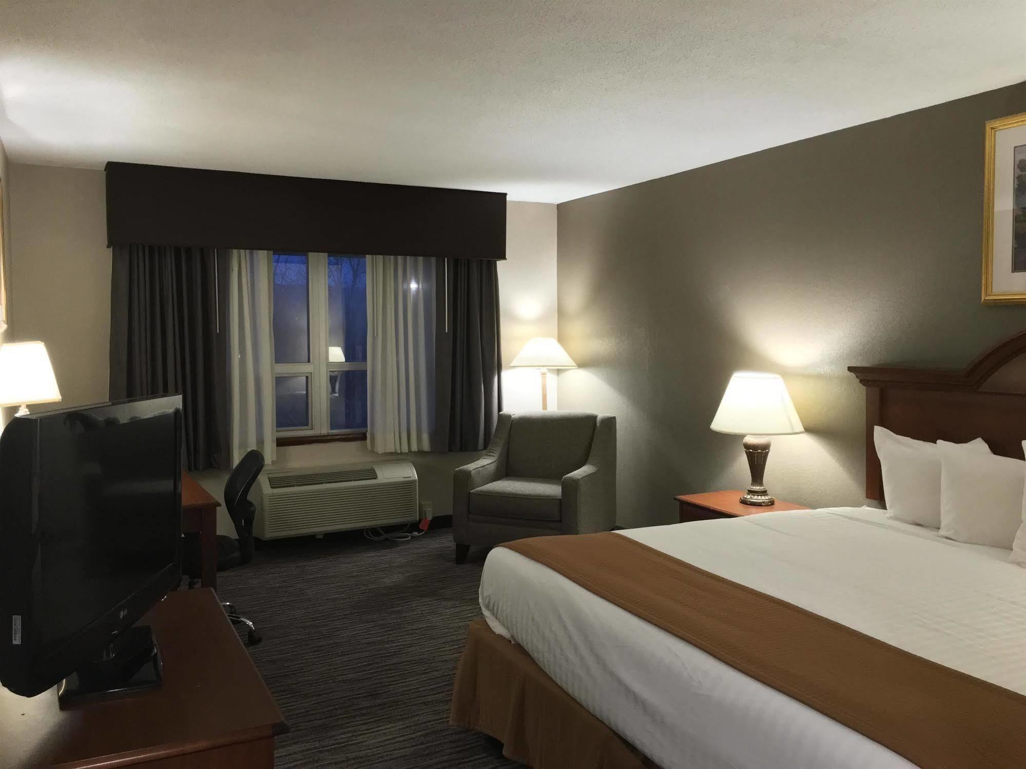 Best Western Gateway Adirondack Inn Utica Exteriér fotografie